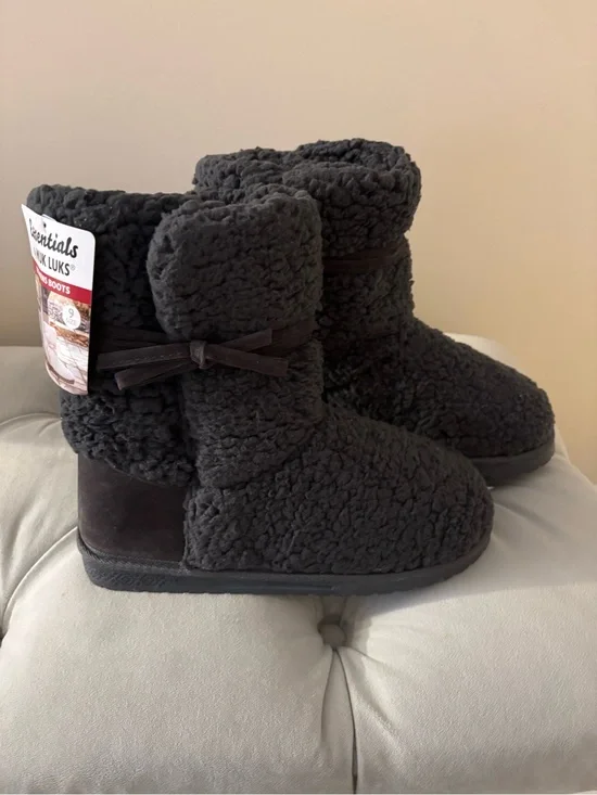 Women’s Plush Sherpa Boots with Bow - Charcoal