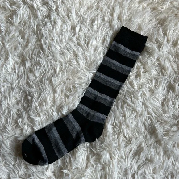 Striped black and gray knee socks NEW‎