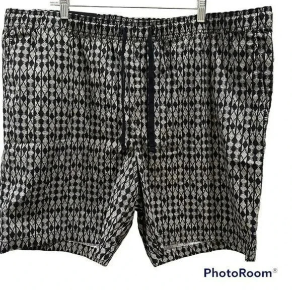 Banana Republic factory summer weight short