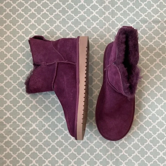 NWOT Koolaburra by UGG Purple Suede Booties 8 & Care Kit