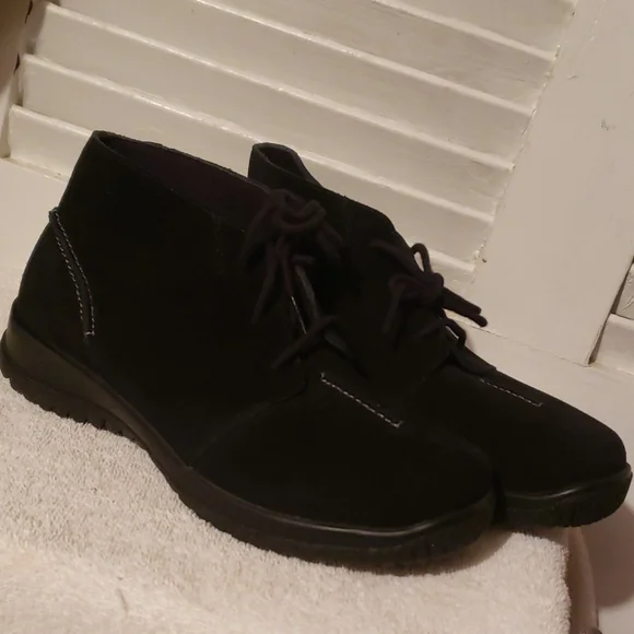 NWOT☆ DREW Boots