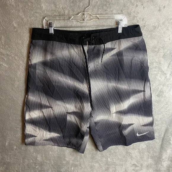 Nike Men's 36 Boardshorts Black White Striped Swim Trunks