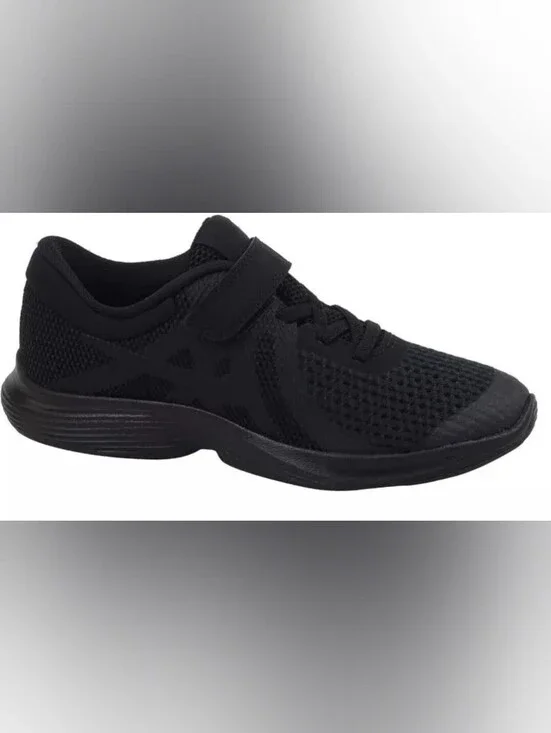Nike Revolution 4..Sneakers . Kids Lightweight,Black,Athletic, Laces & Straps.
