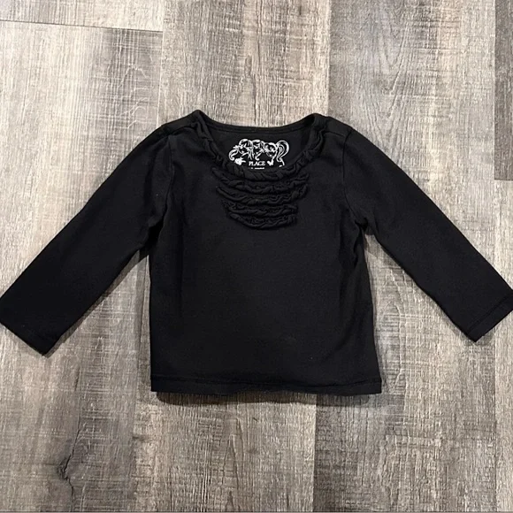 💞 Baby / Toddler Size 12 Month Black Long-Sleeve Ruffled Tee