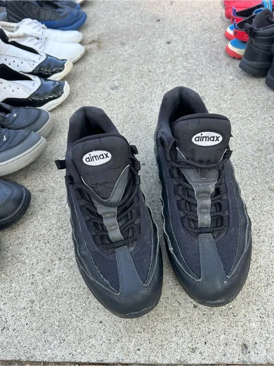Airmax Boys Nike Black Athletic Sneakers