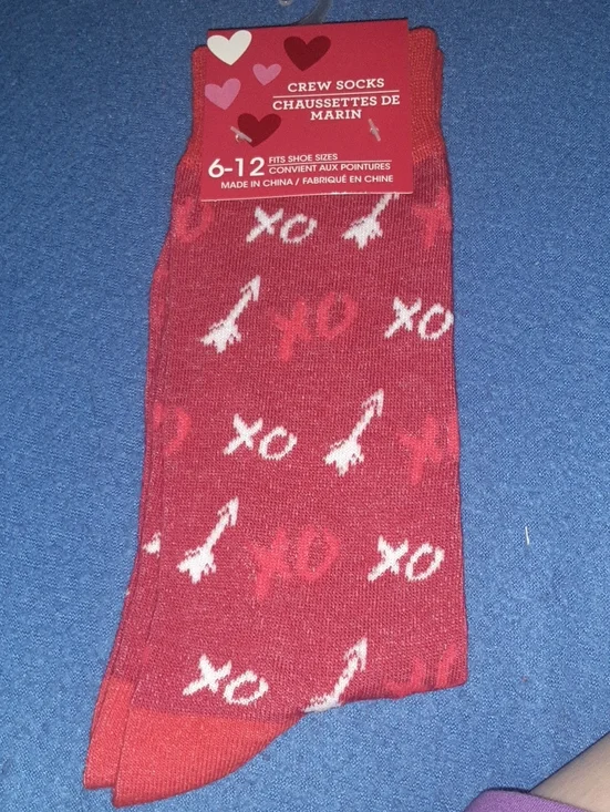 Women's Crew Socks - Red 'XO' Pattern