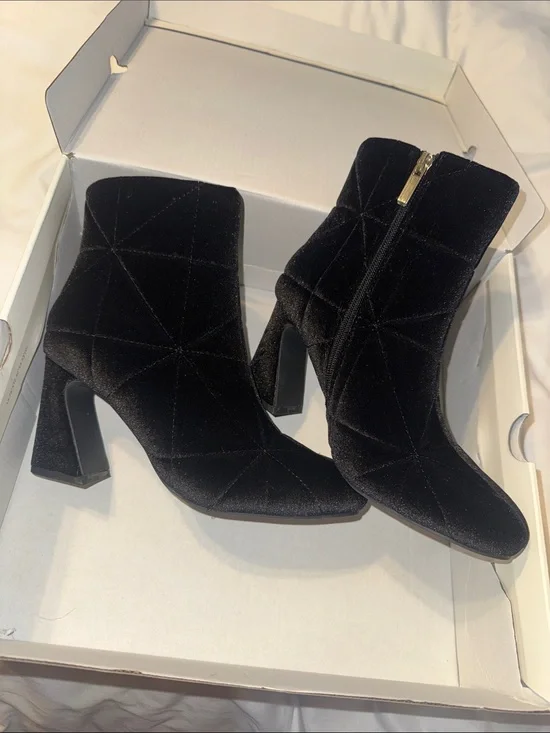 Women's Black Velvet Quilted Ankle Boots