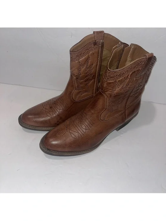 Classic Brown Leather Western Low Cut Boots