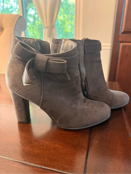 Suede Bow Ankle Booties in Dark Grey