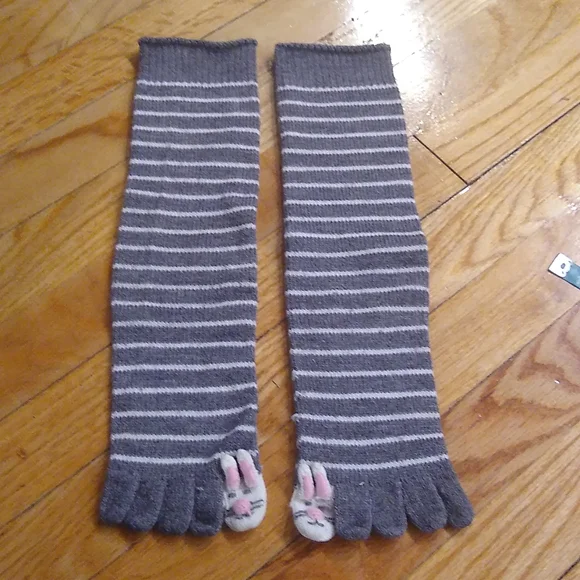 Bunny toe socks