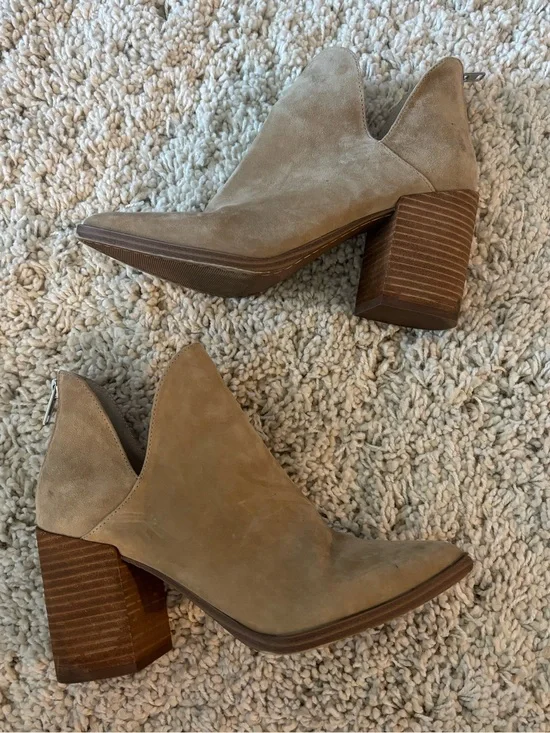 Steve Madden Women's Cedar Suede Pointed Toe Ankle Boots Size 8