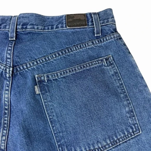 VTG Levi's Silvertab Women's Shorts Sz 34 (33) Blue Jean Cutoff Loose Y2K Jorts