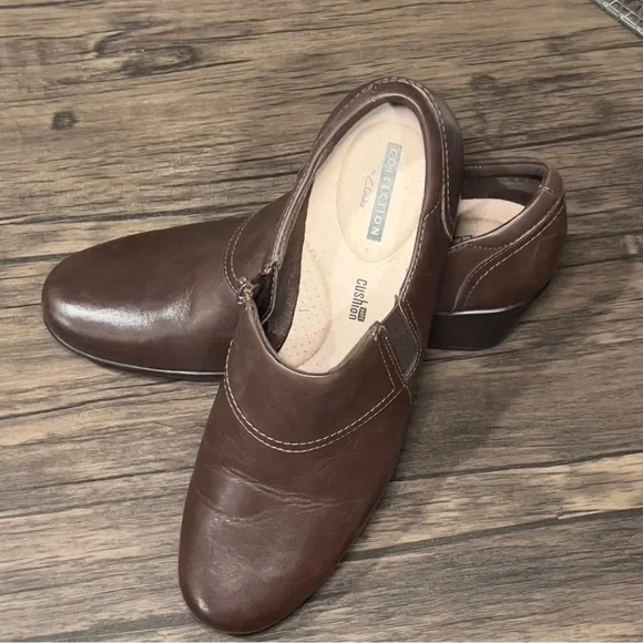 CLARKS Collection size 8 Brown Leather Comfort Loafers | Women’s Slip-On