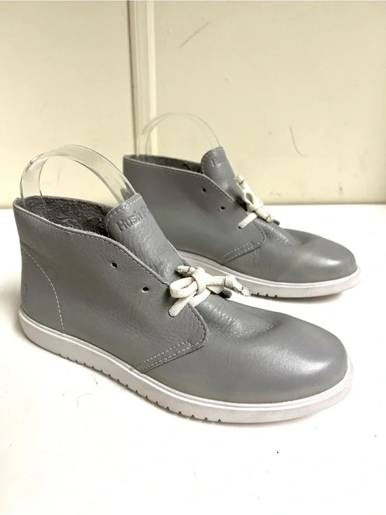 Hush Puppies 6M Women's The Everyday Chukka boots vapor grey leather preppy chic