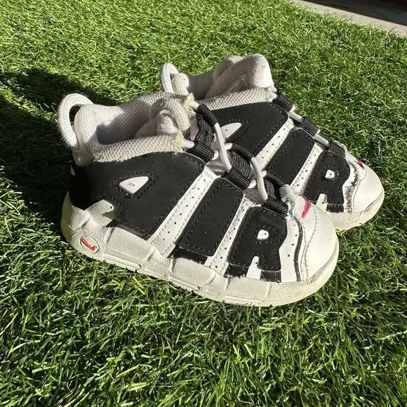 Nike Air More Uptempo Black‎ White Accent Red Kids Size US 6C DA9255-105