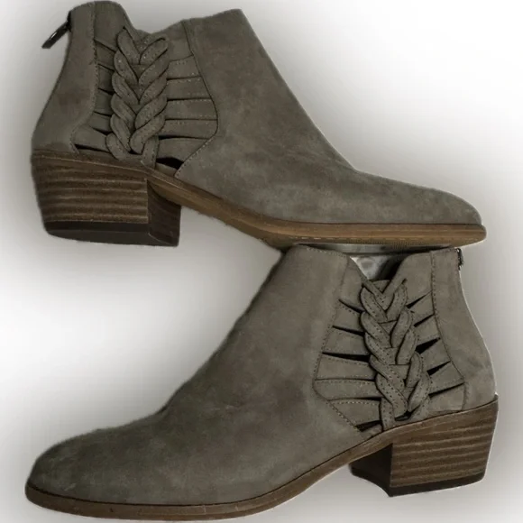 Vince Camuto Taupe Suede Braided Ankle Boots Womens 9 New