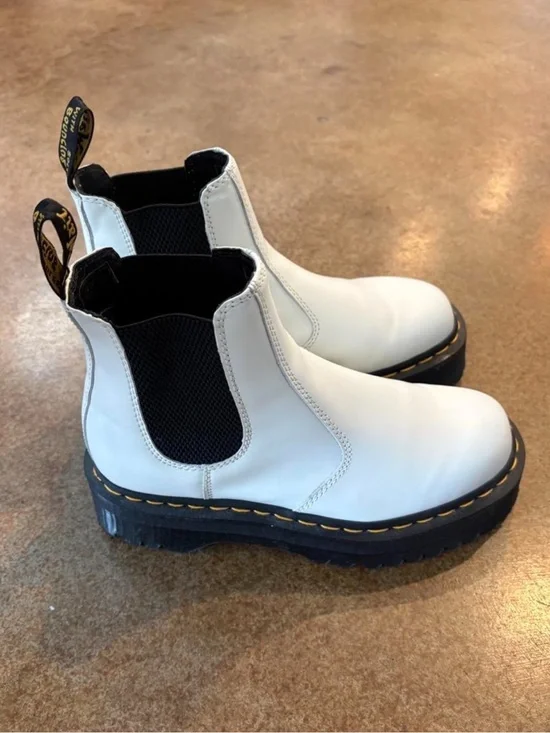 New Dr. Martens🩷