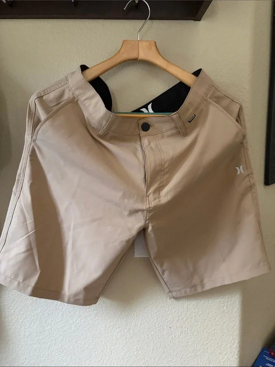 Hurley Men’s Tan Hybrid Board Shorts