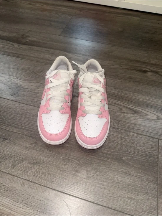 Nike Kids Pink and White Low-Top Sneakers