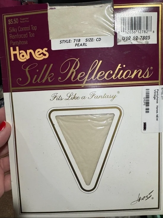 Hanes Silk Reflections Pantyhose in Pearl cream off white size CD