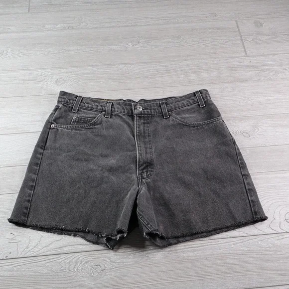 Vintage Levi's 550 Relaxed Fit Shorts Men's 38 Black Denim Made USA