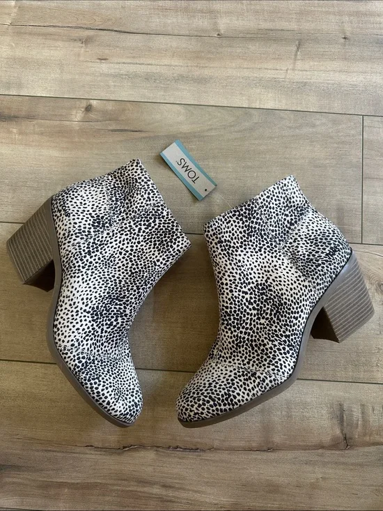 NWT Toms Genevieve Cheetah Animal Print Leather Ankle Booties Boots Sz 9