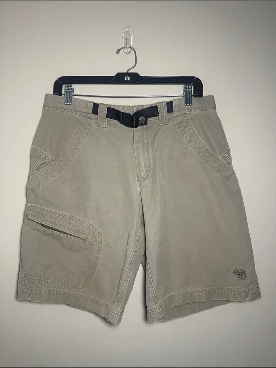 Mountain Hardware Men's Casual Cargo Shorts in Khaki with Built-In Belt