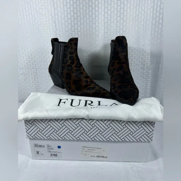 Furla Lady M Leopard Print Calf Hair Chelsea Boots Size 37 Made in Italy