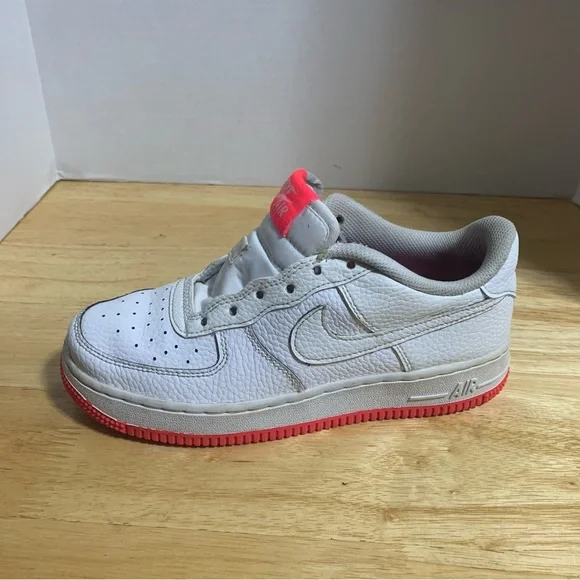 Nike Air Force 1 Low '07, White / Pink ‎ Size 4Y # A02298-101