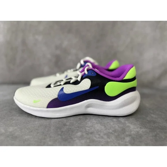 Nike Revolution 7 Youth Size 6.5Y White Pink‎ Purple Running Shoes New