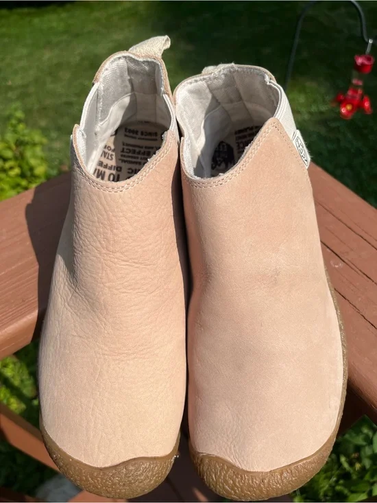KEEN Women's Mosey Chelsea Leather Ankle Boots - Safari Birch Size 8.5 NEW