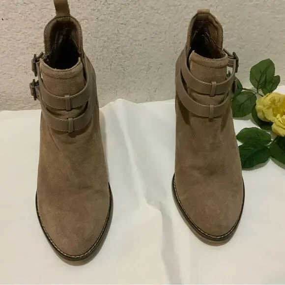 Nine West Tan Booties/Shoes size 11 M bouble buckle