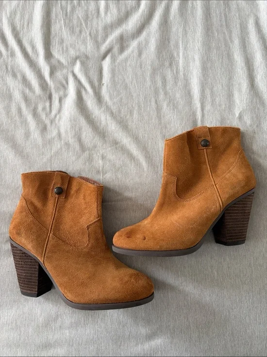 Vince Camuto Russet Suede Stacked Heel Ankle Booties