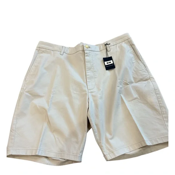 NWT Joseph Abboud Modern Fit Men 42 Flat Front Casual‎ Shorts Light Khaki
