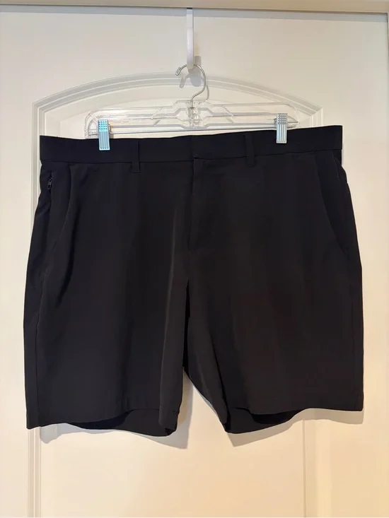 Fabletics Men’s Black The Only Tech Short - Est 38