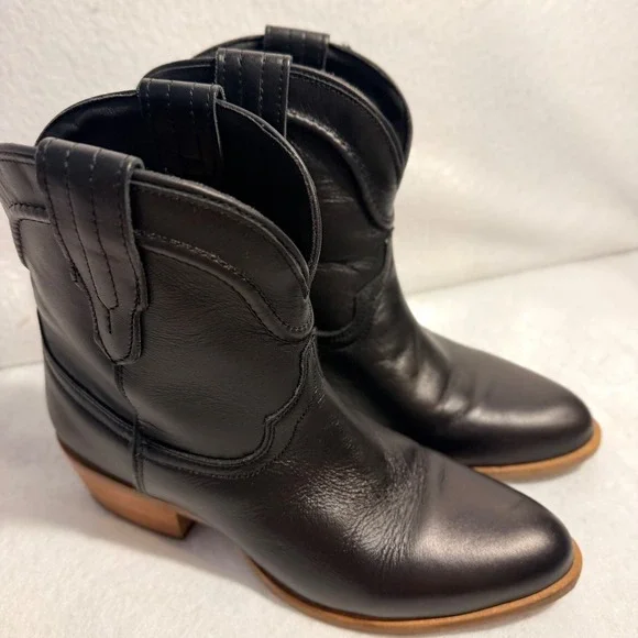 Dingo DI 825 Black Leather Western Ankle Boots Women 8.5M Pointed Toe Cowgirl