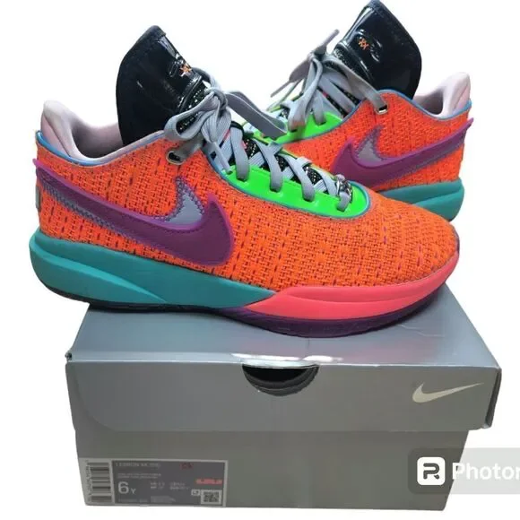 Nike LeBron 20 chosen one sneakers
