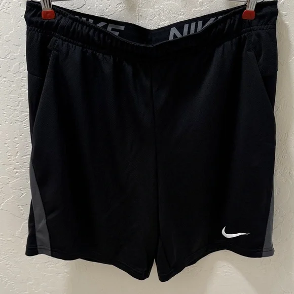 Nike Men’s Black Performance Shorts-  Large