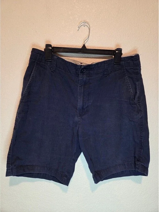 Old Navy Men's Lived-In Straight Navy Blue Shorts Size 36