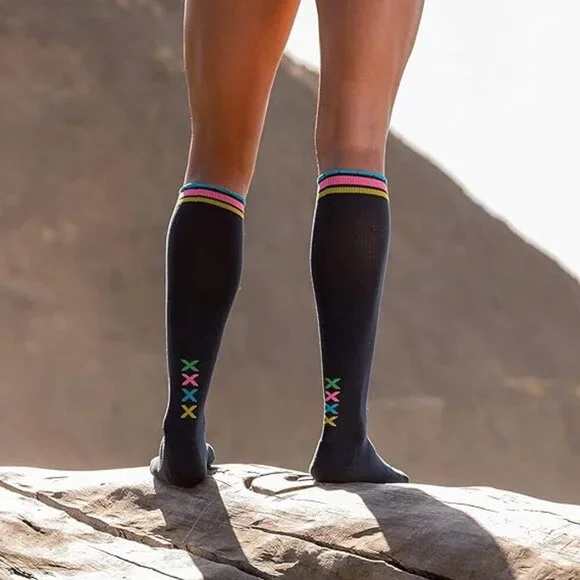 Lily Trotters Slate Grey and Pink Compression Sleeves 15-20 mmHG, Size S/M