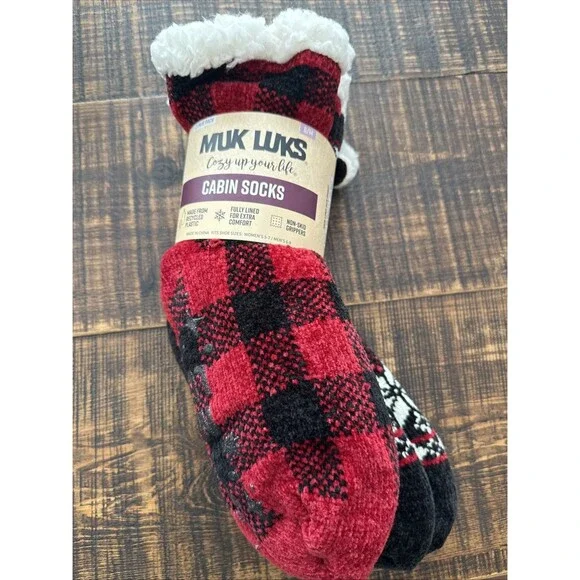 NWT Muk Luks Thick Insulated Cabin Socks Red Plaid Black Snowflakes  S/M