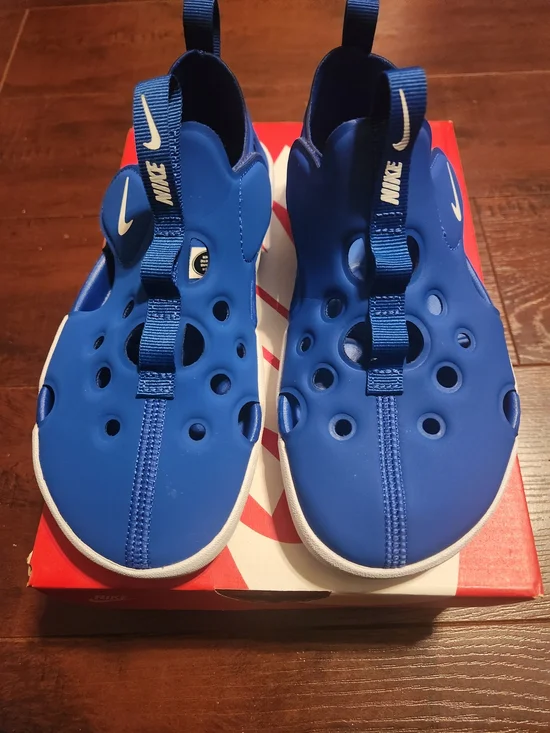 NIKE Sunray Protect 4