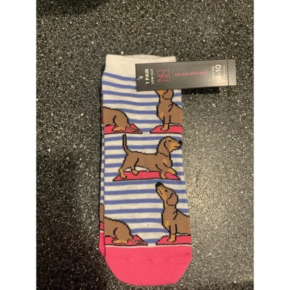Brand New Dachshund Doxie Dog Ladies No Show Socks No Boundaries Size 4 - 10