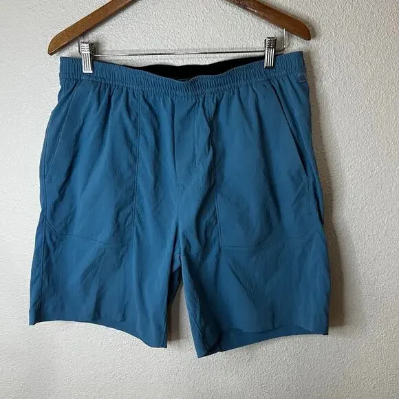 Lululemon Bowline 8” Shorts in blue MENS LARGE
