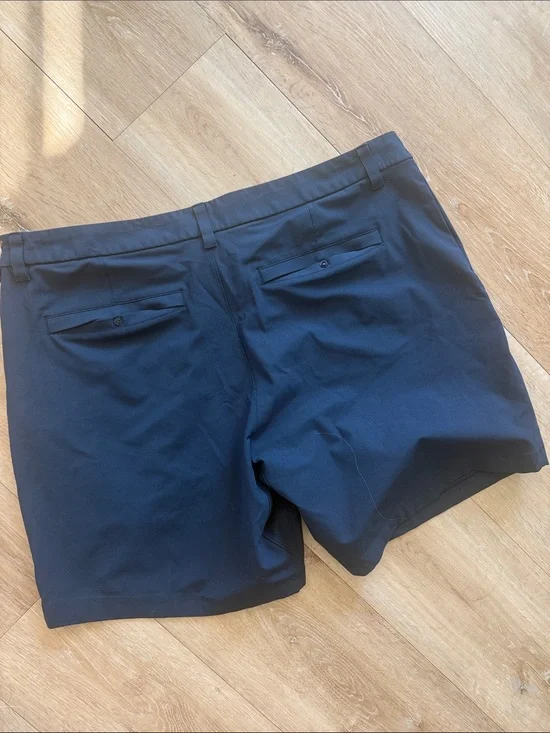 Men’s lululemon shorts