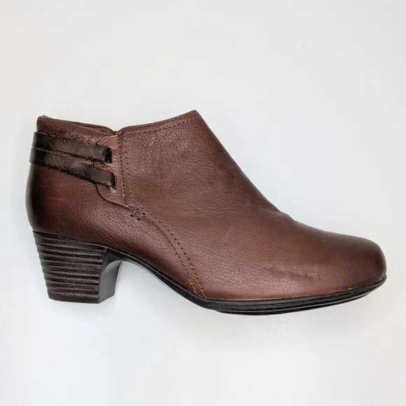 Clarks Collection ankle boots Valarie 2 Ashly brown dark tan size 7.5
