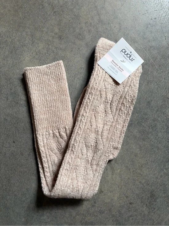 Pudus Life Style Co. Cable Knit Sweater Socks