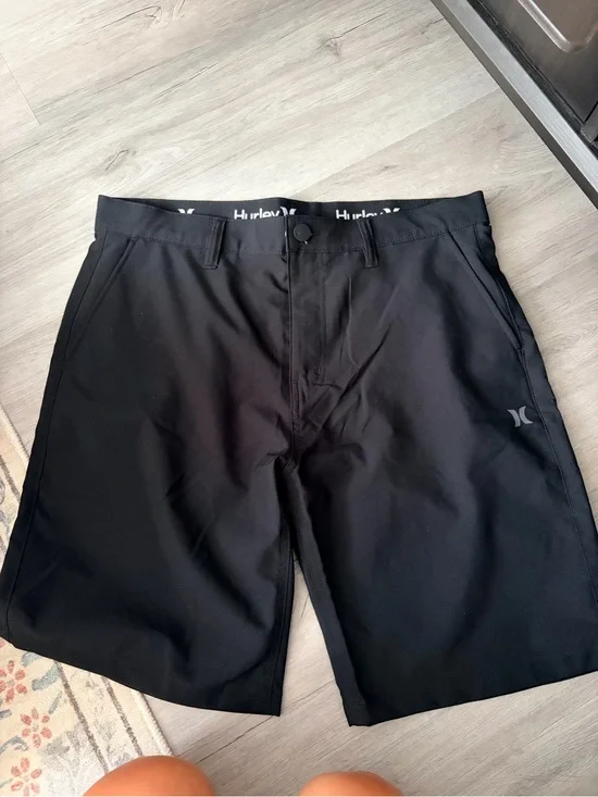 Hurley Men's Black Athletic Board Shorts Size 32