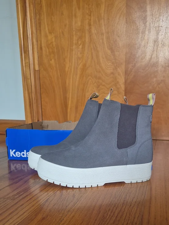 Keds Women's Gray Suede The Platform Chelsea Lug Boot, size 7,5
