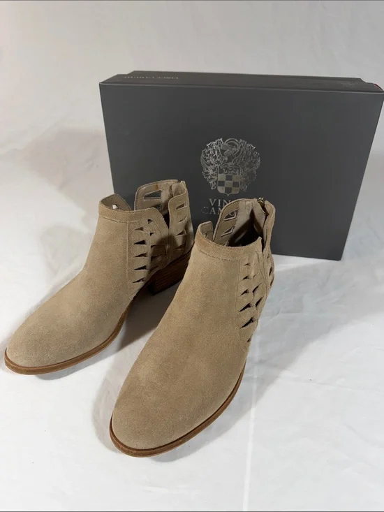 Vince Camuto Peera Taupe Cutout Suede Ankle Booties Size 7M